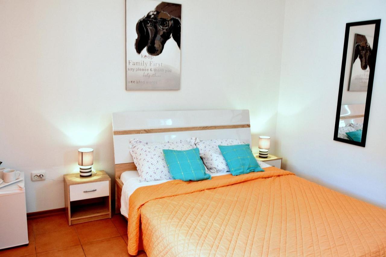 Rooms Vilma close to Rab City Palit Exterior foto